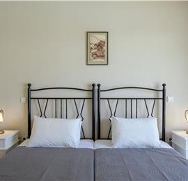 3 bedroom villa with heated pool in Kassiopi, Corfu, sleeps 6